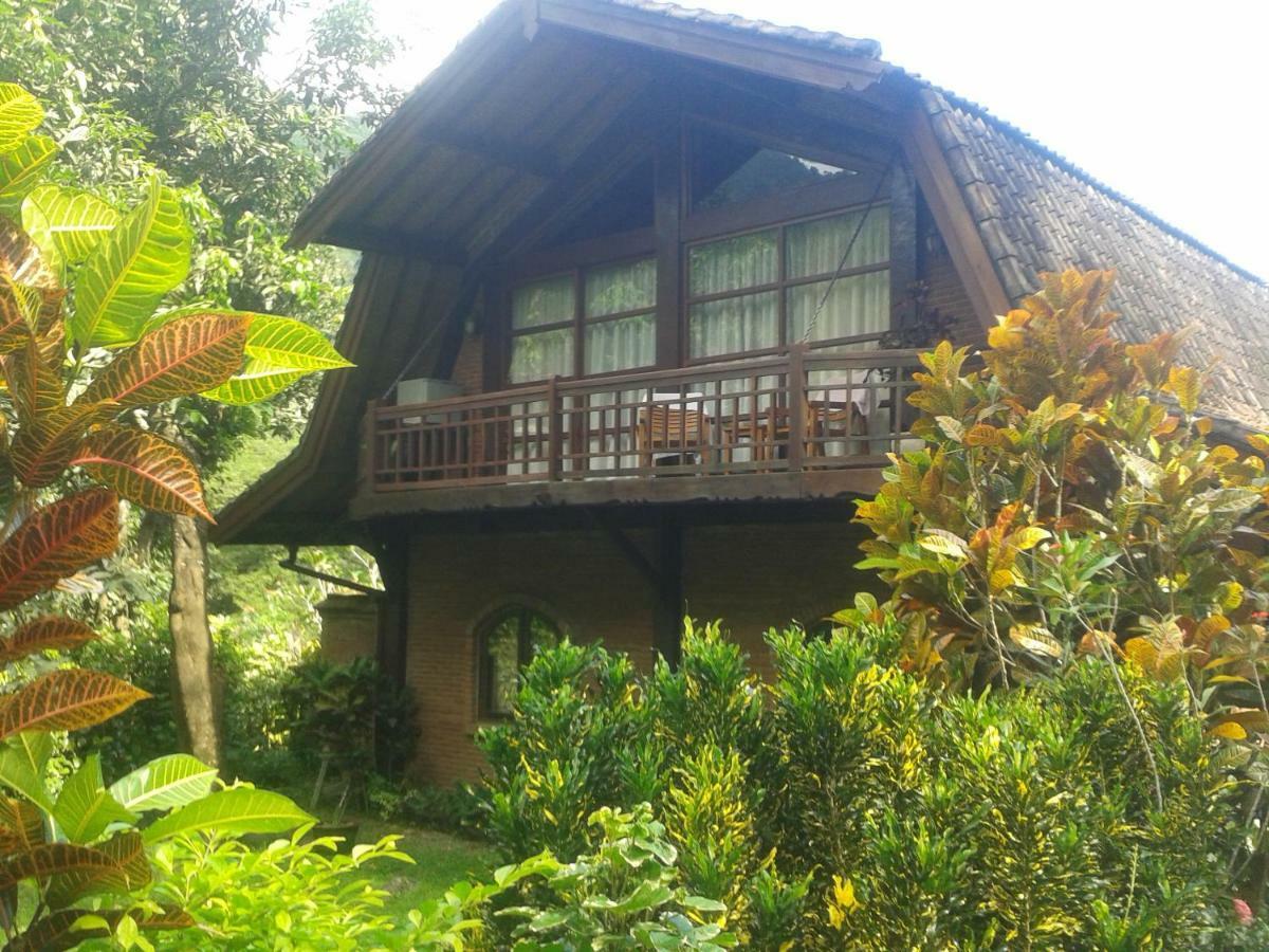 The Country House Senggigi Esterno foto